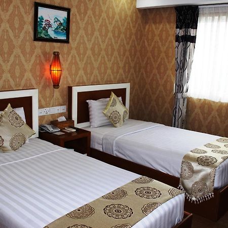 Hotel Kan Kaw Янгон Екстер'єр фото