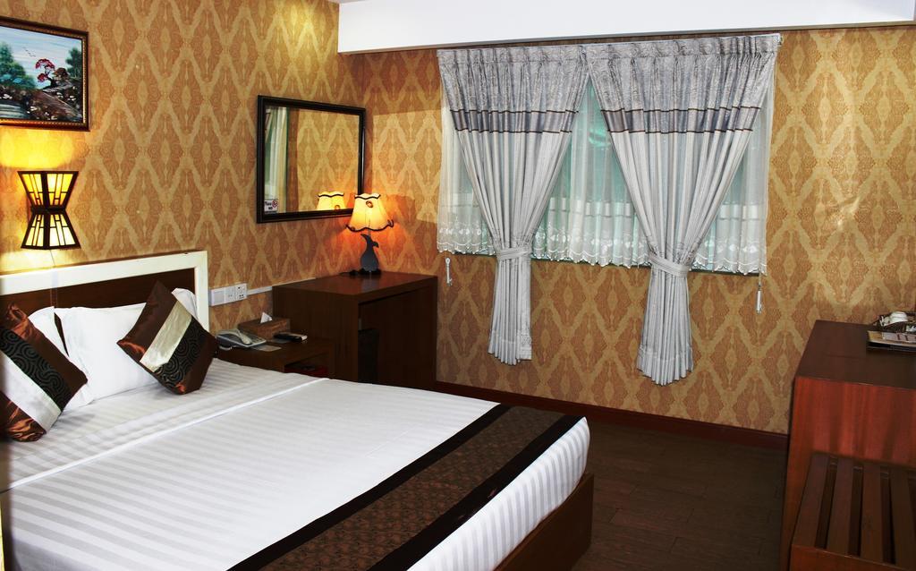 Hotel Kan Kaw Янгон Екстер'єр фото