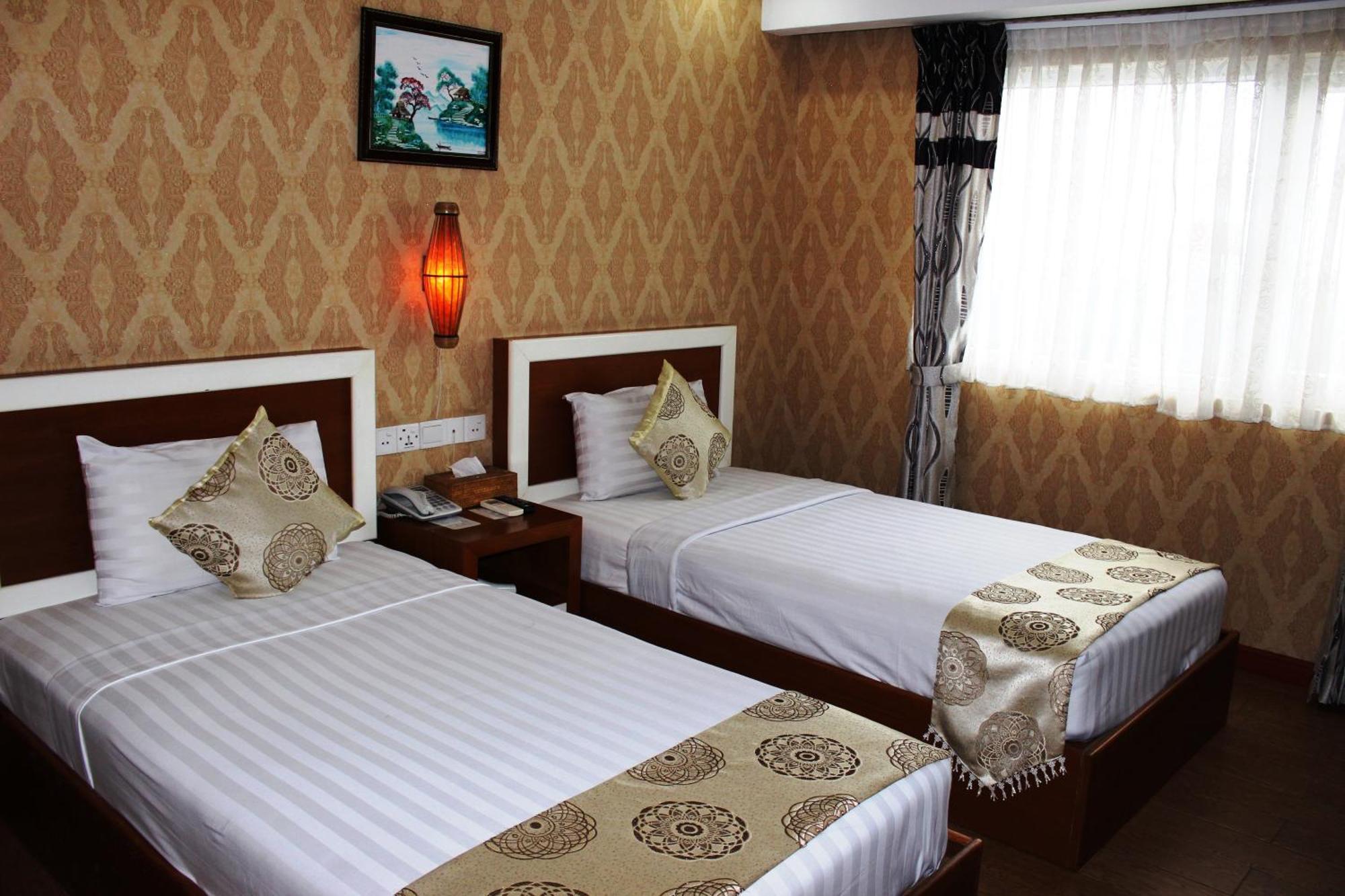 Hotel Kan Kaw Янгон Екстер'єр фото