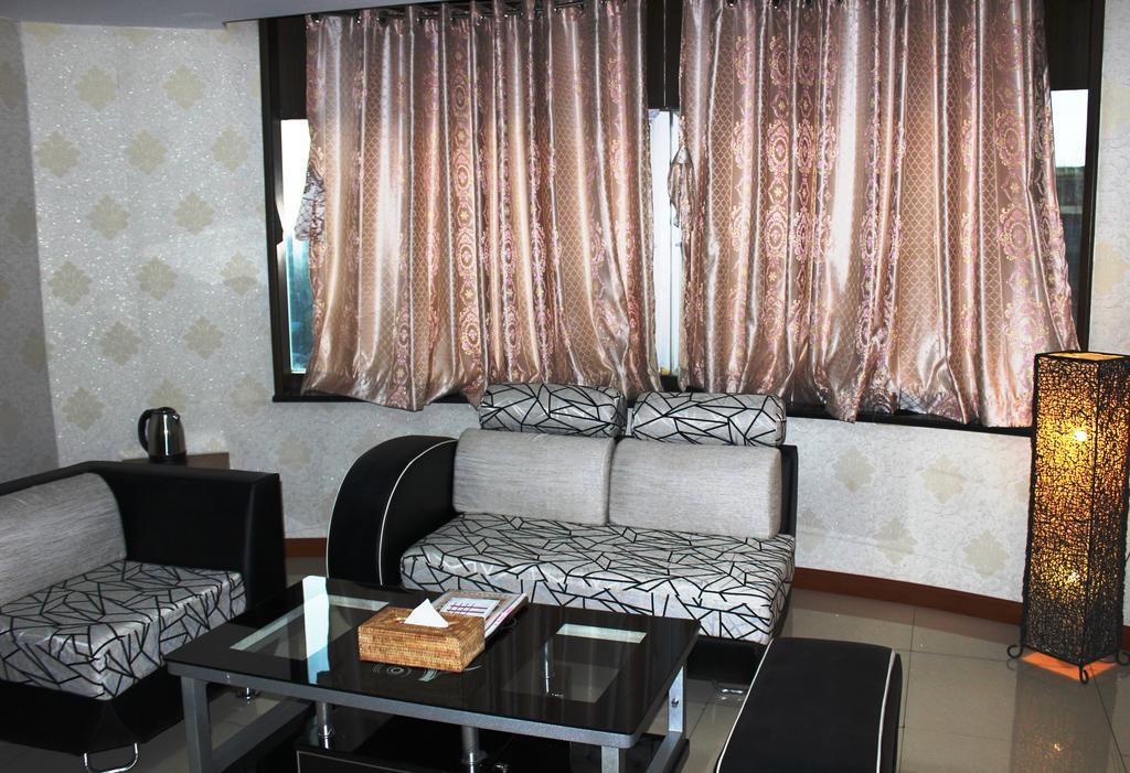 Hotel Kan Kaw Янгон Екстер'єр фото