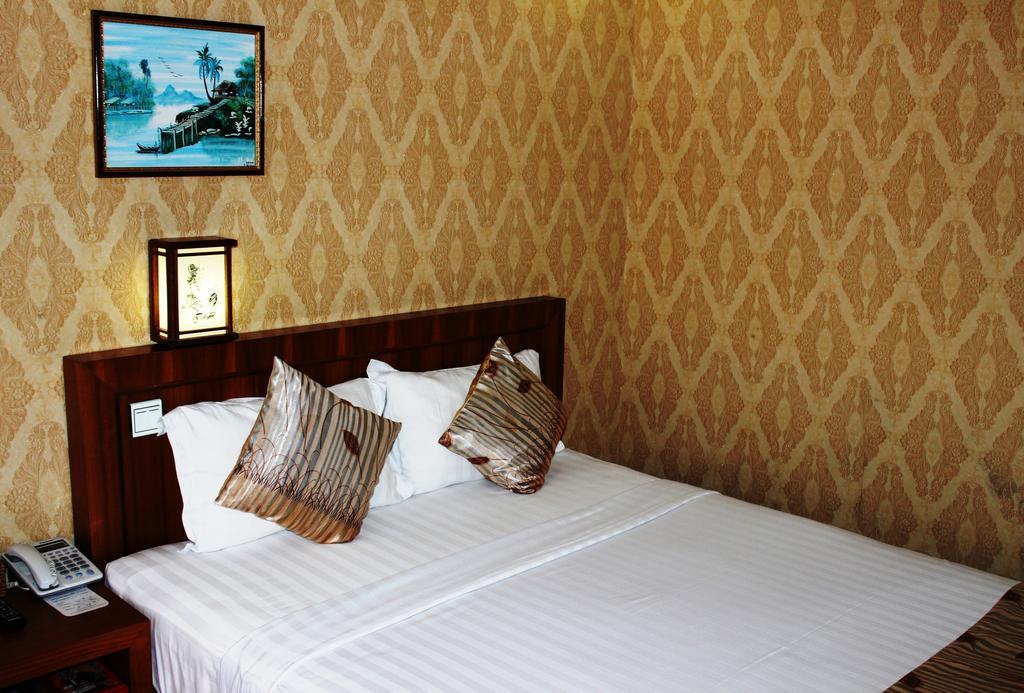 Hotel Kan Kaw Янгон Екстер'єр фото
