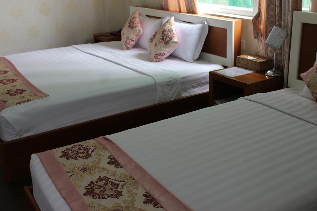 Hotel Kan Kaw Янгон Екстер'єр фото